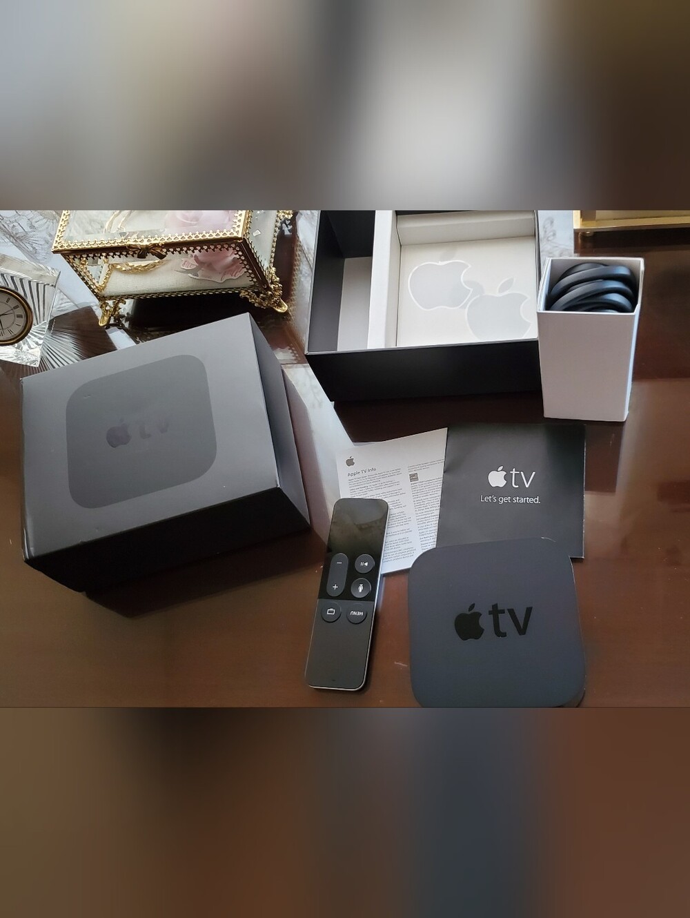 Apple Tv 32Gb 4th Gen Excellent W/Box